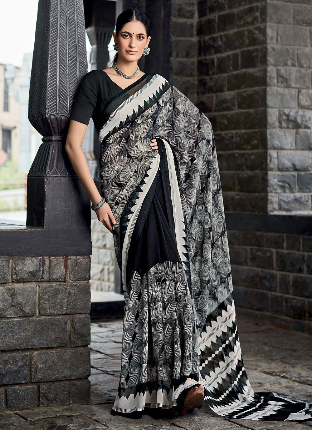 Classic Georgette Grey Print Saree