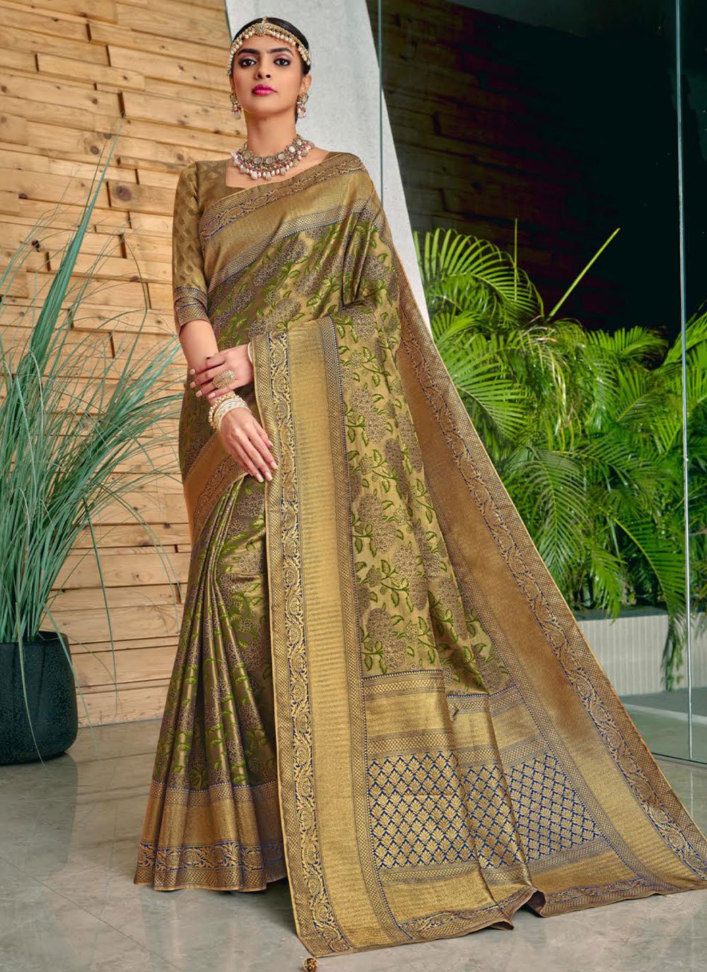 Classic Banarasi Silk Gold Green Weaving Saree