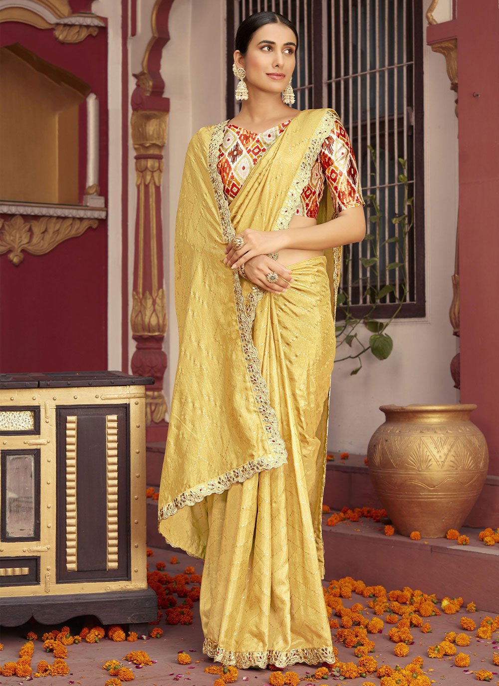 Trendy Saree Silk Cream Foil Print Saree