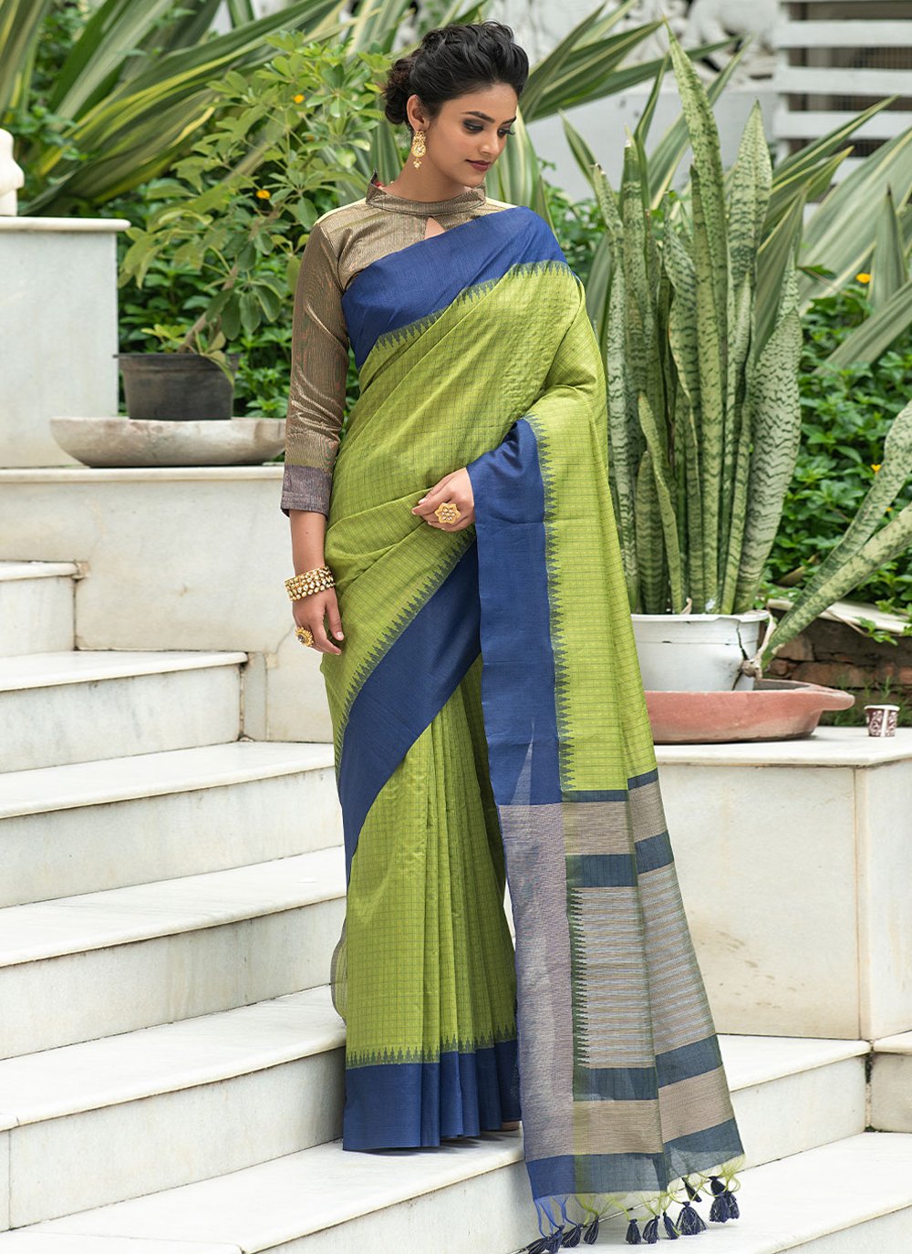 Classic Silk Blue Green Checks Saree