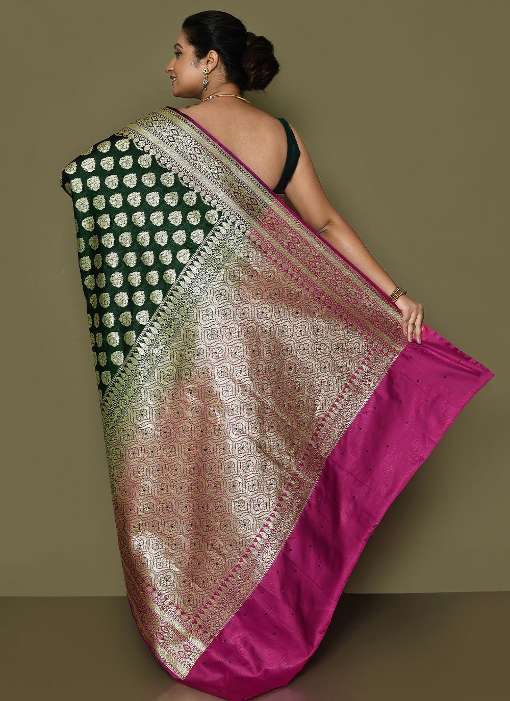 Trendy Saree Kanjivaram Silk Green Weaving Saree