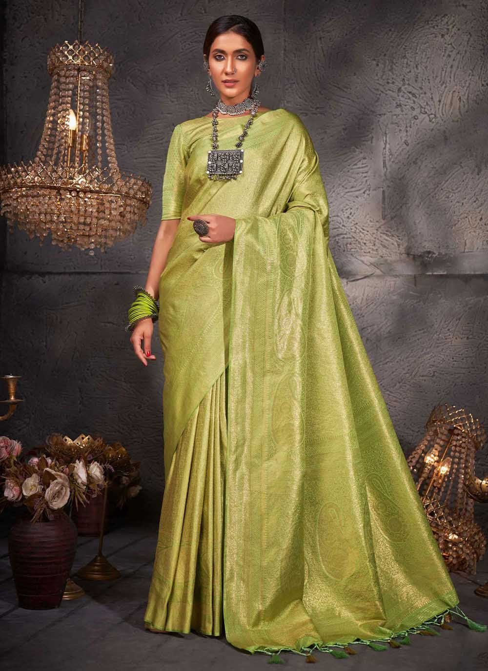 Contemporary Kanjivaram Silk Green Woven Saree