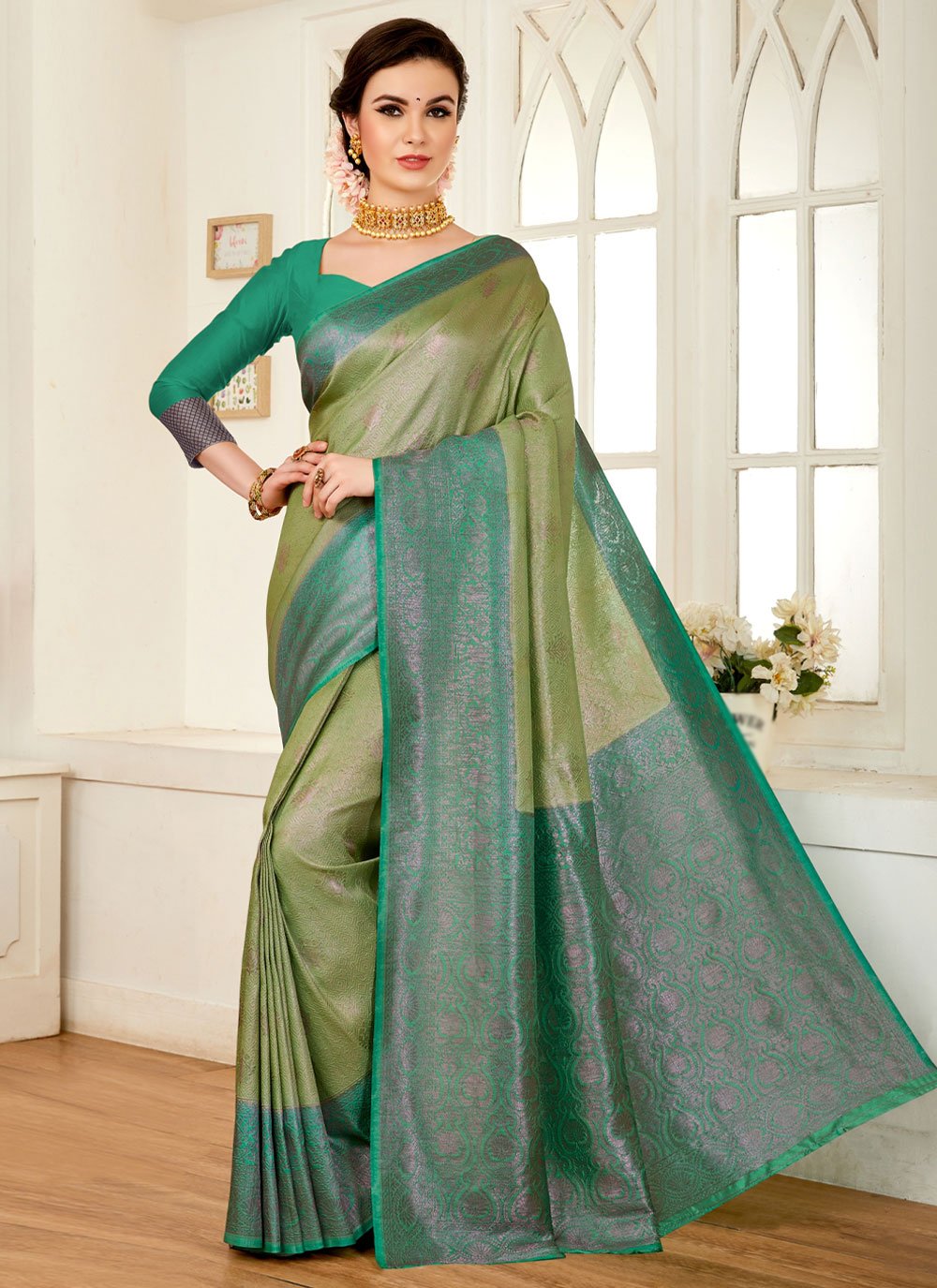 Contemporary Silk Green Weaving Saree