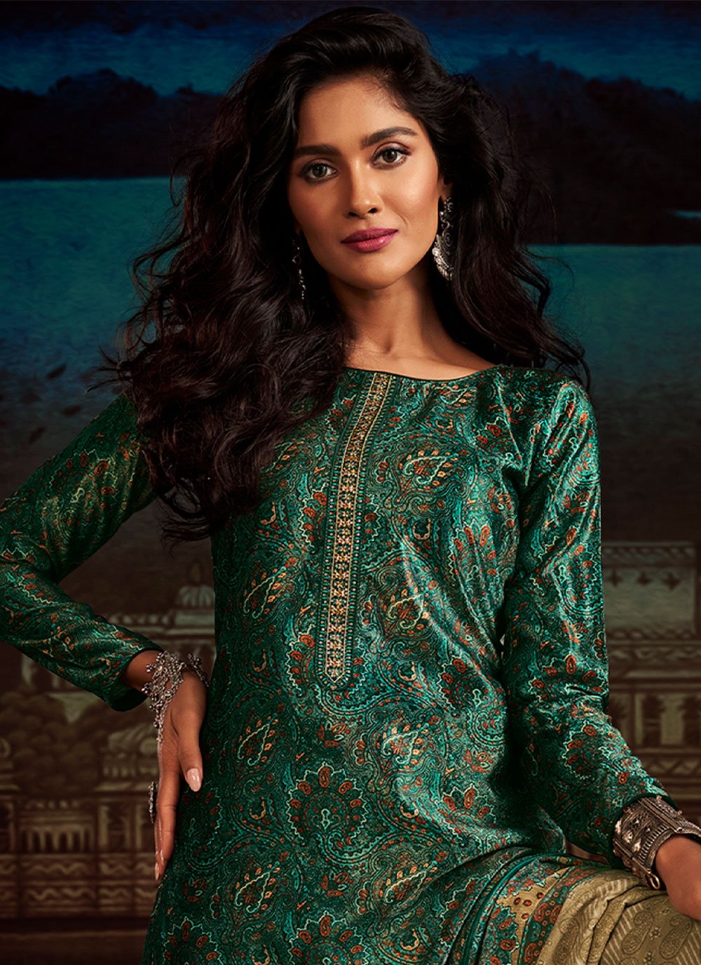 Salwar Suit Velvet Green Digital Print Salwar Kameez