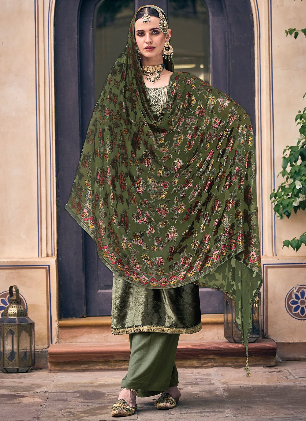 Salwar Suit Velvet Green Embroidered Salwar Kameez