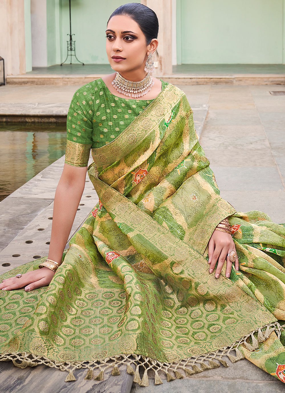 Contemporary Jacquard Silk Green Print Saree