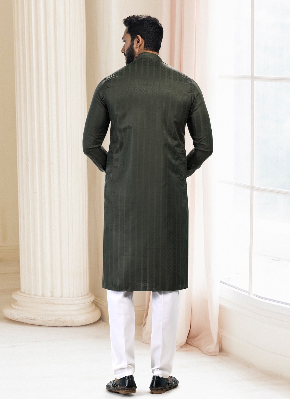 Kurta Pyjama Silk Green Fancy Work Mens