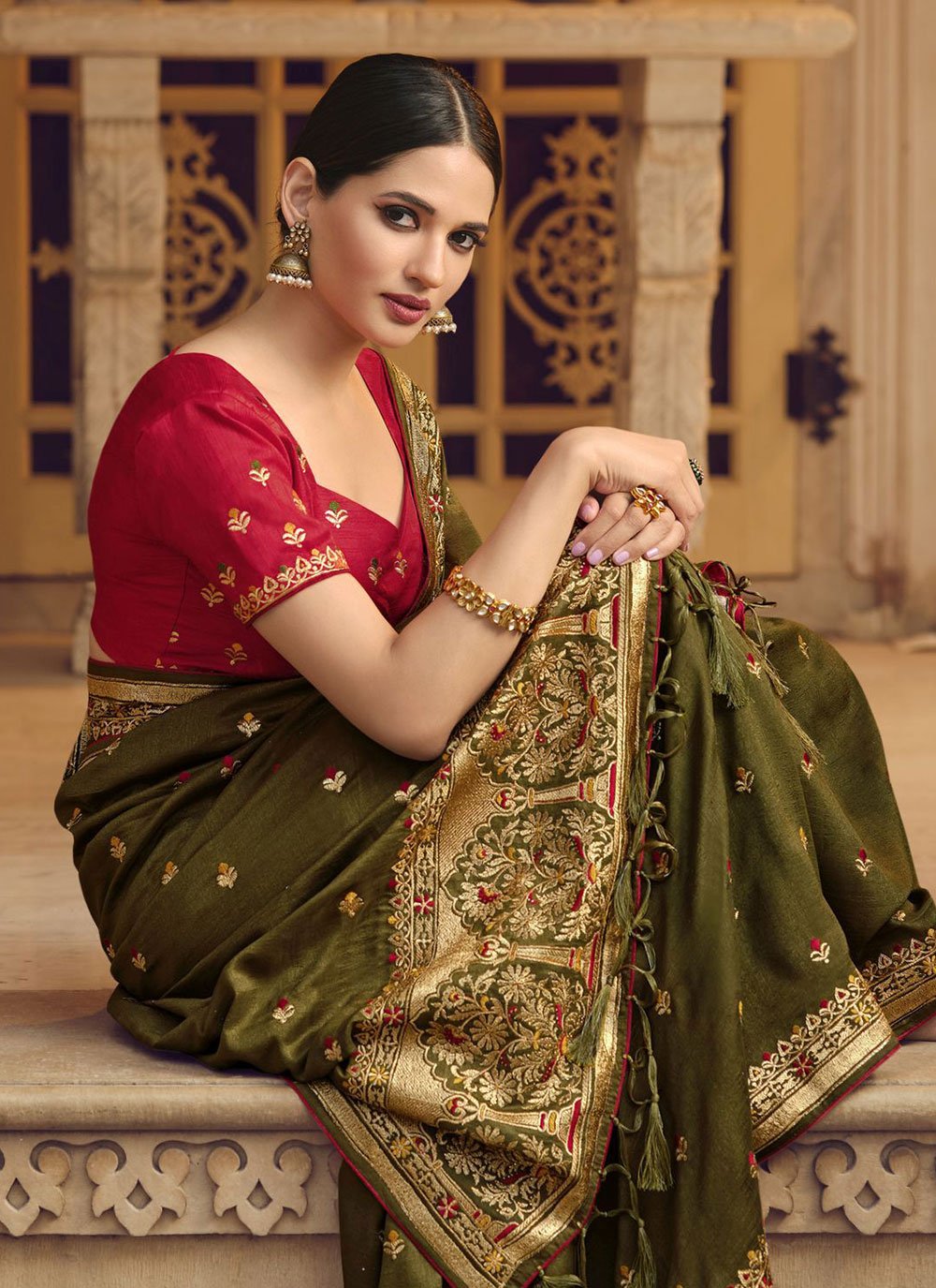 Classic Art Silk Green Embroidered Saree