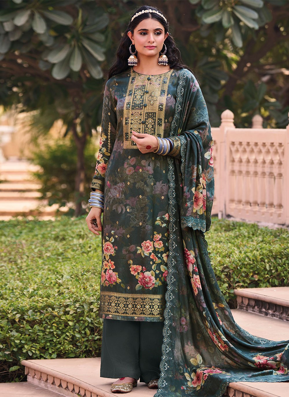 Pakistani Salwar Suit Muslin Green Digital Print Salwar Kameez