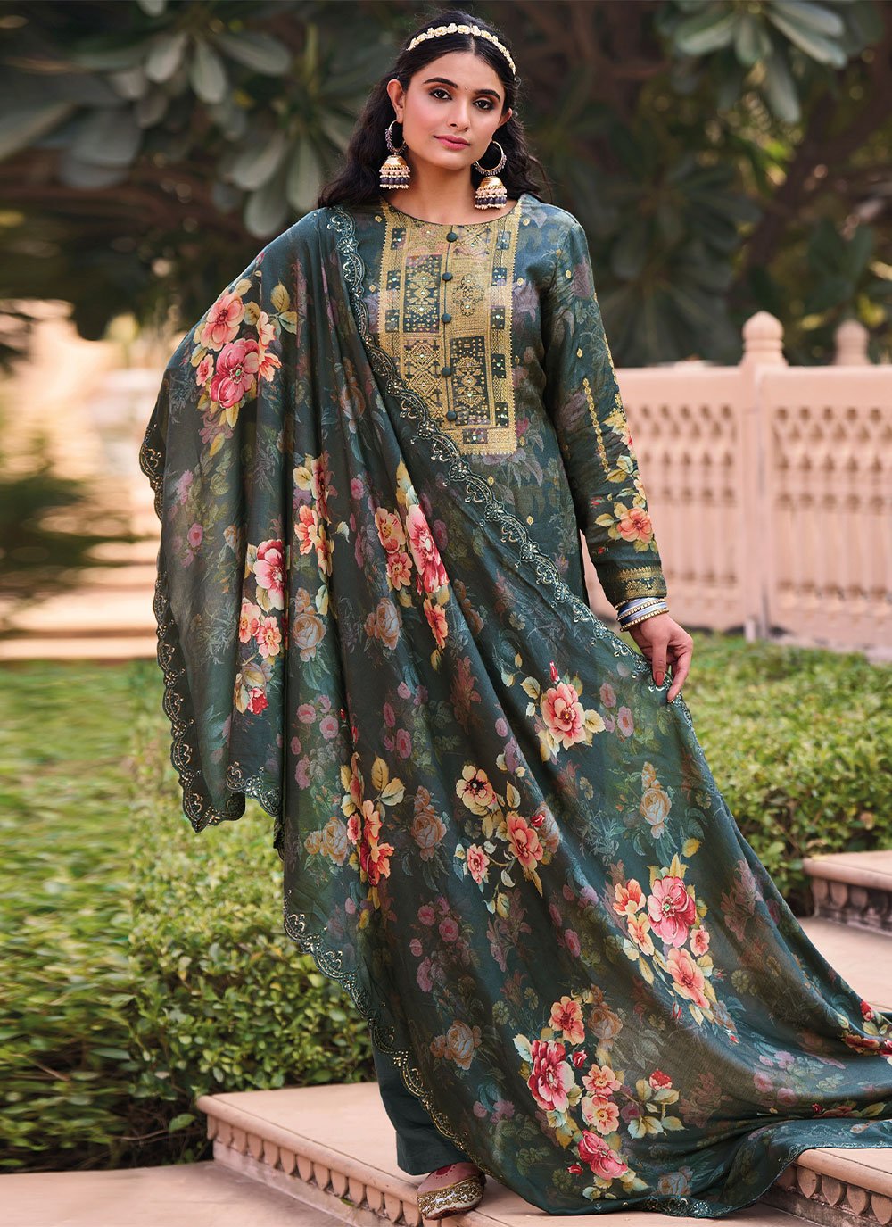 Pakistani Salwar Suit Muslin Green Digital Print Salwar Kameez