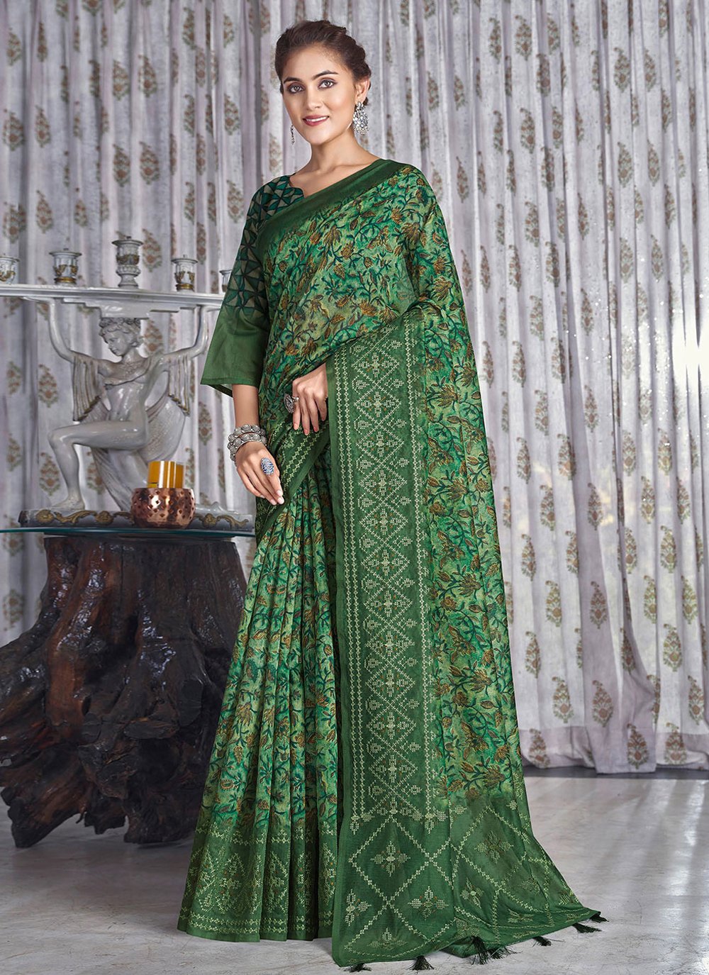 Contemporary Linen Green Embroidered Saree