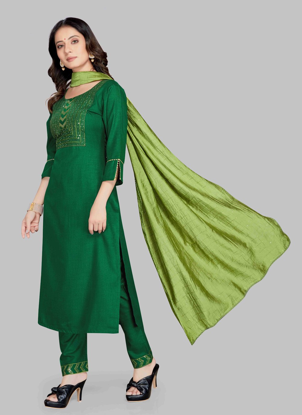 Pant Style Suit Blended Cotton Green Embroidered Salwar Kameez