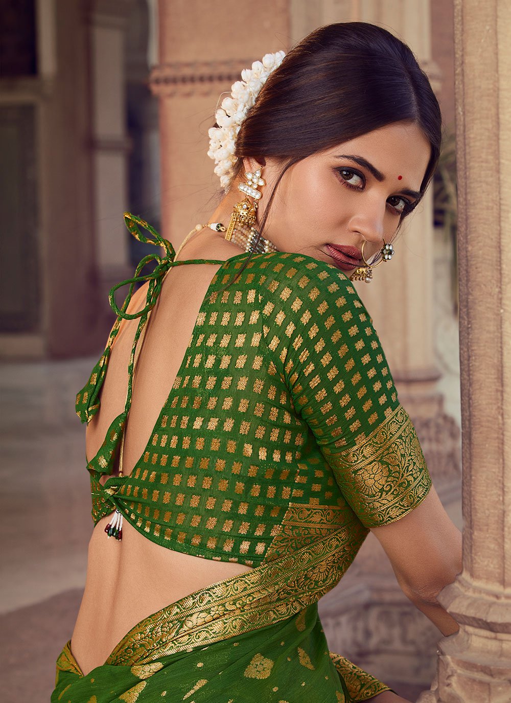 Trendy Saree Chiffon Silk Green Weaving Saree