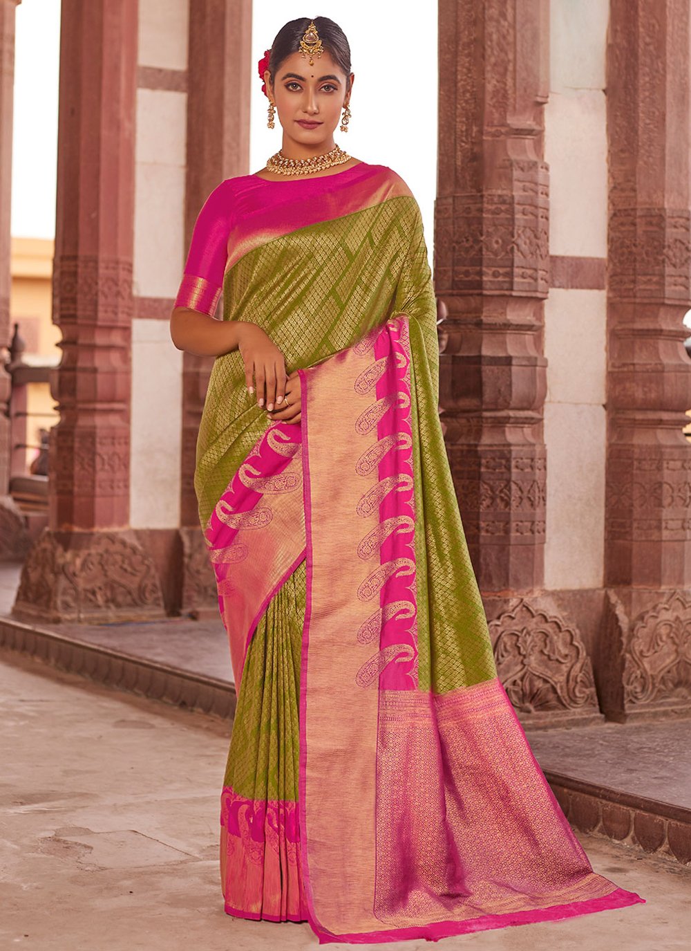 Contemporary Silk Green Weaving Saree