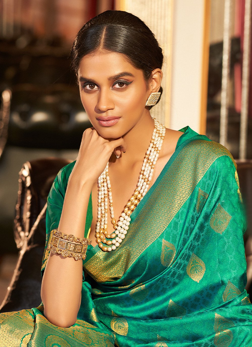 Classic Handloom Silk Green Weaving Saree