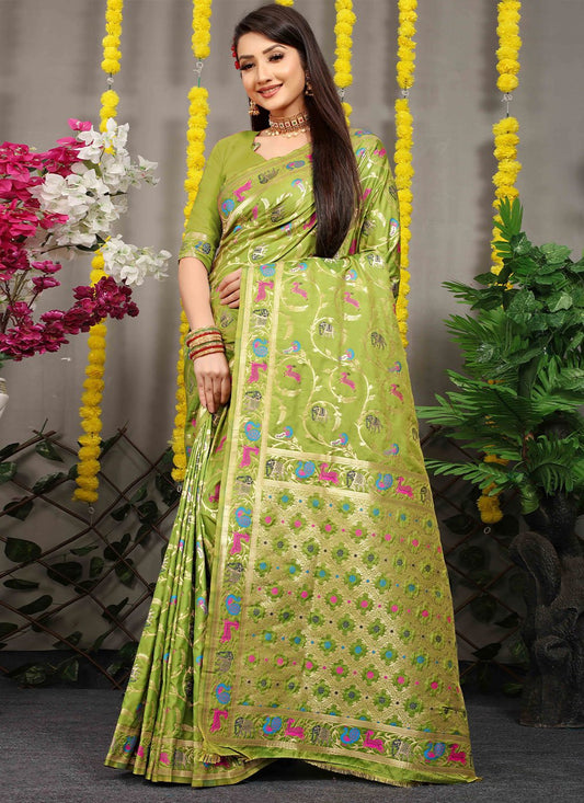 Trendy Saree Banarasi Silk Green Jacquard Work Saree