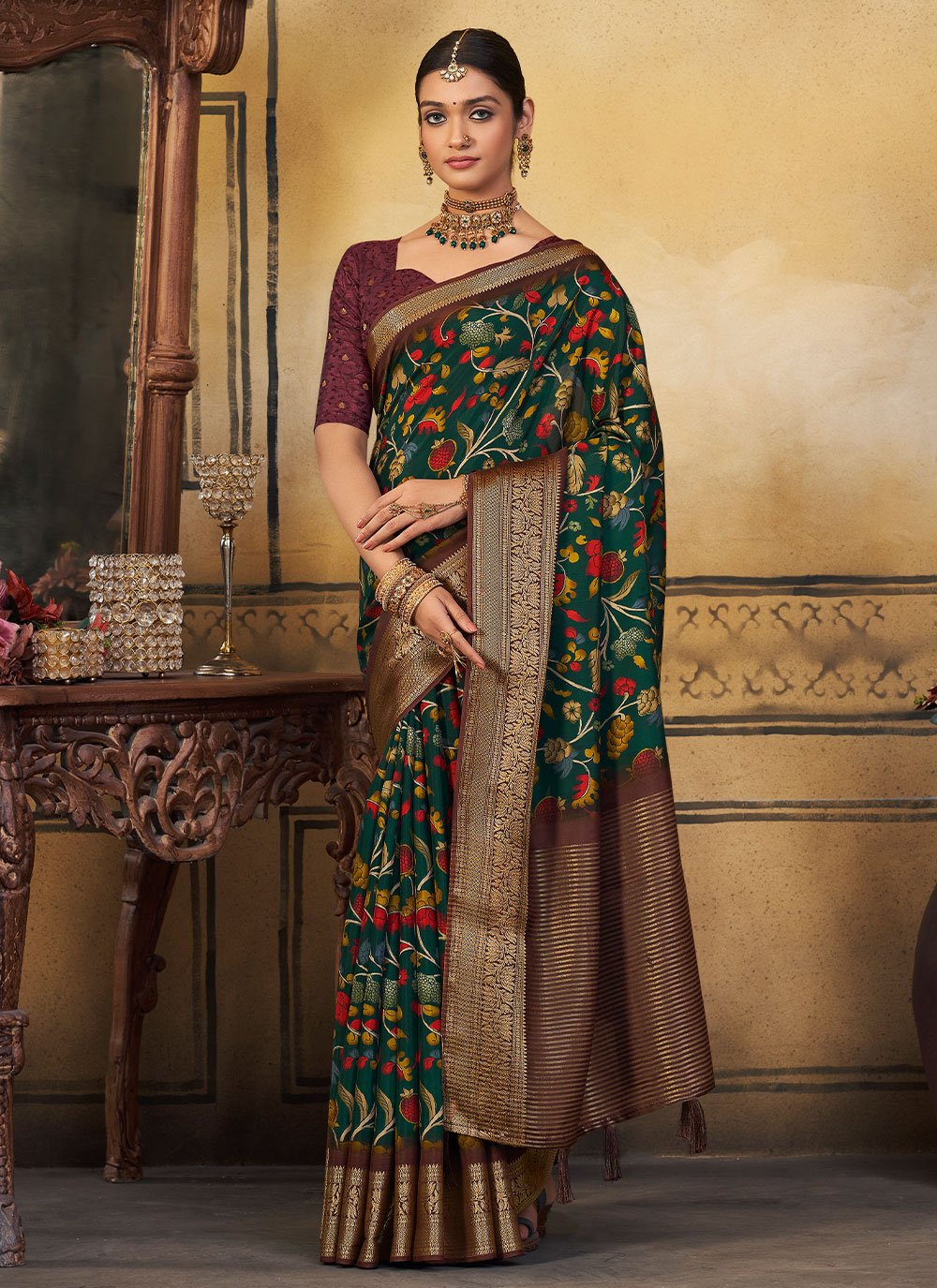 Classic Viscose Green Patch Border Saree