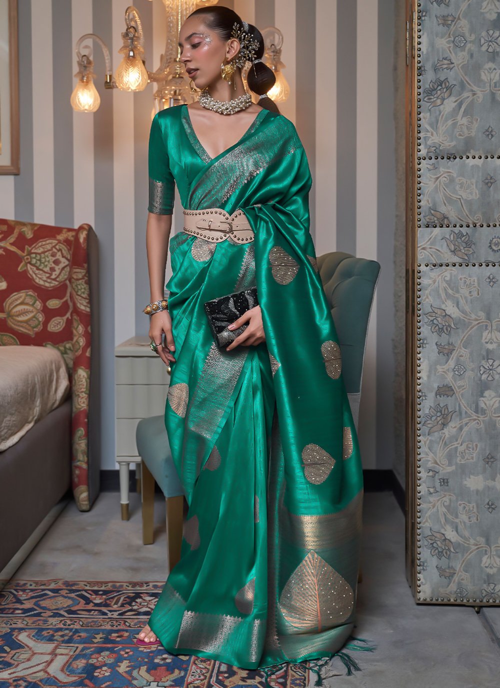 Classic Handloom Silk Green Weaving Saree