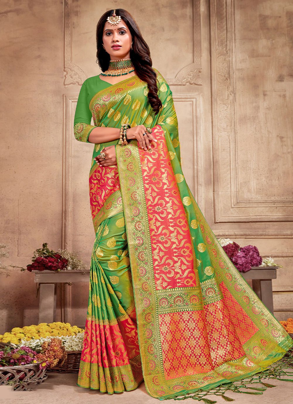 Contemporary Silk Viscose Green Weaving Saree