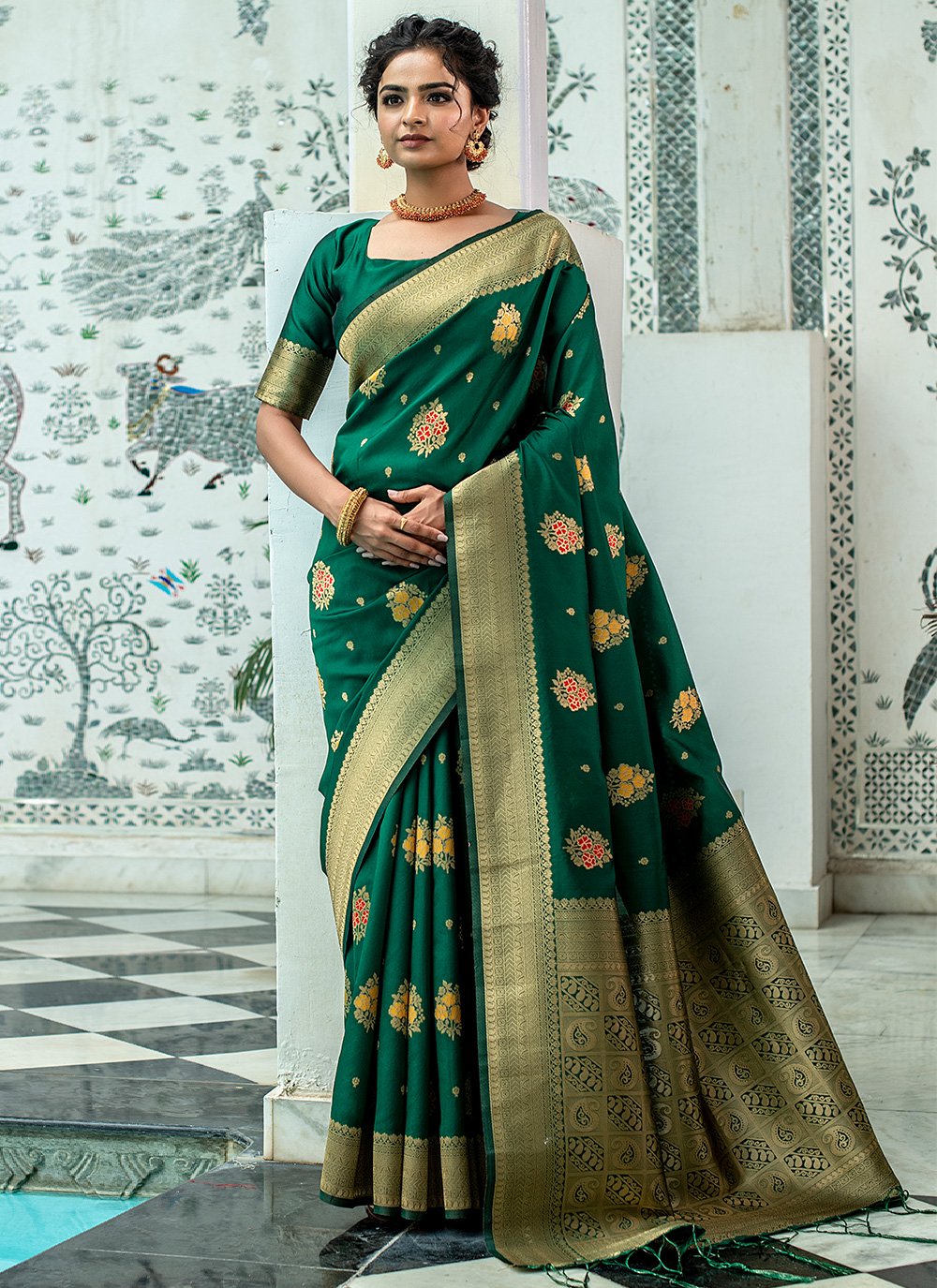 Classic Silk Green Woven Saree