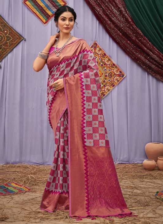 Trendy Saree Cotton Grey Magenta Checks Saree