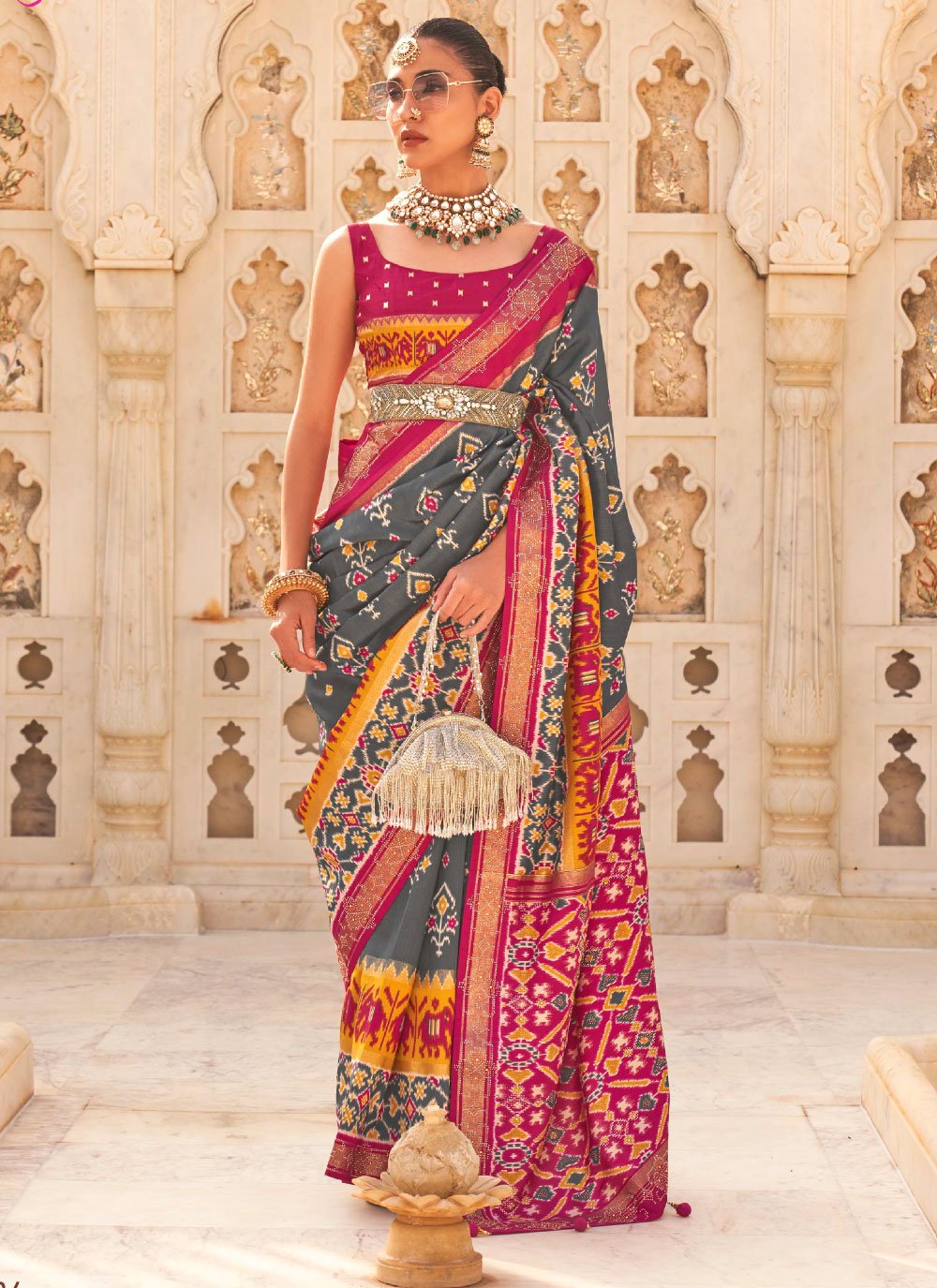 Contemporary Silk Grey Rani Weaving Saree