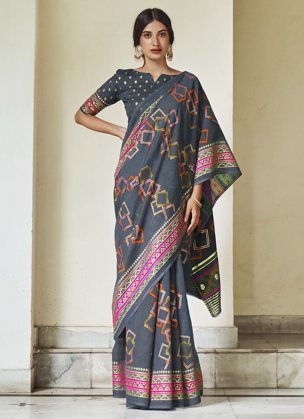 Casual Cotton Grey Foil Print Saree