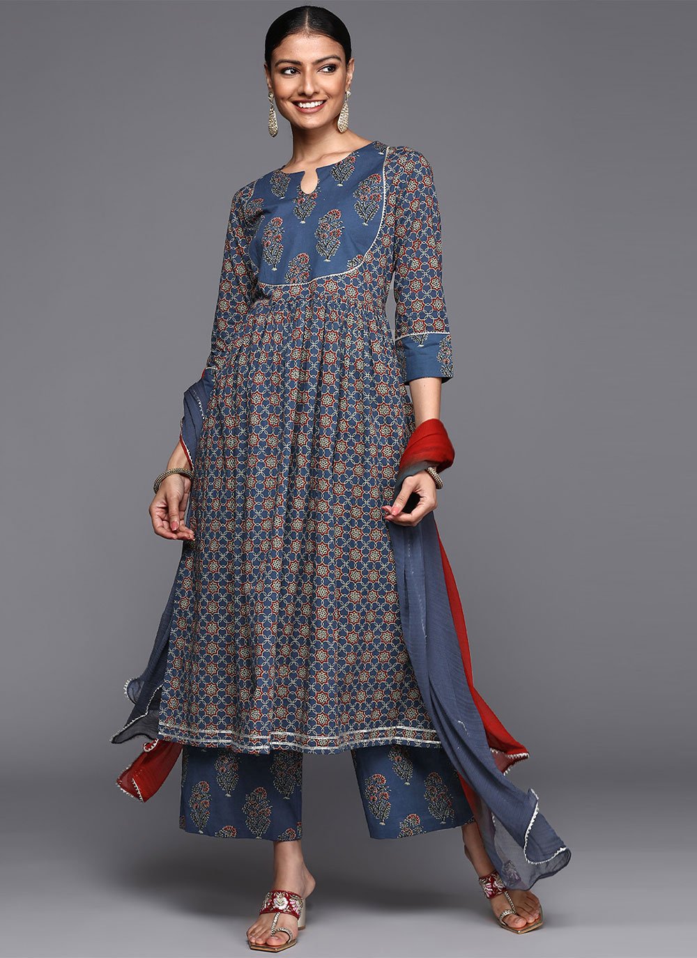 Palazzo Salwar Suit Cotton Grey Print Salwar Kameez