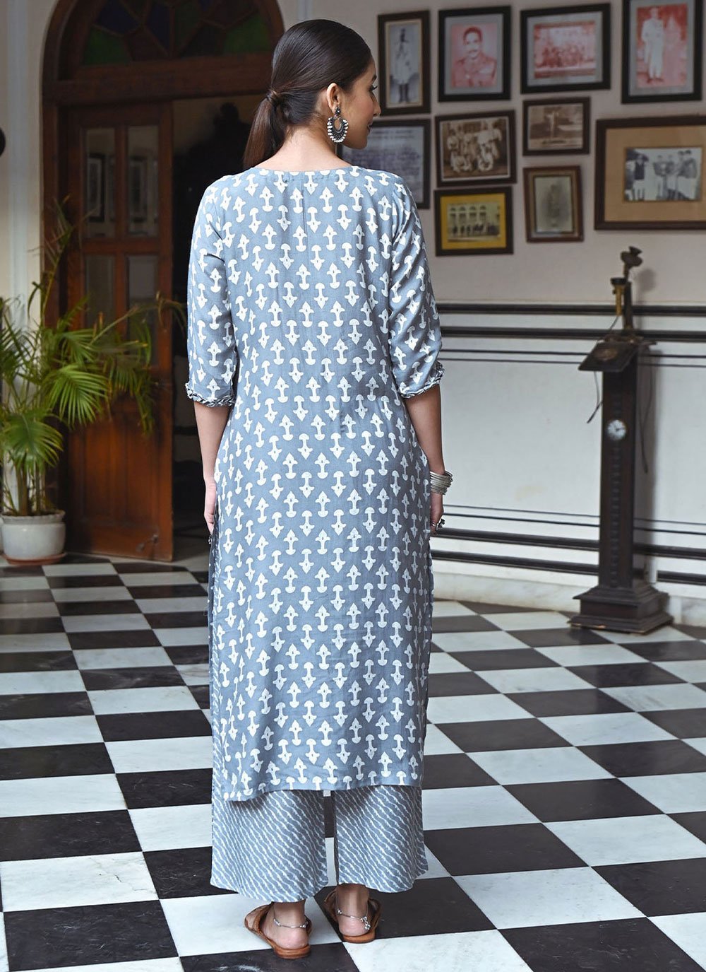 Designer Kurti Muslin Grey Digital Print Kurtis