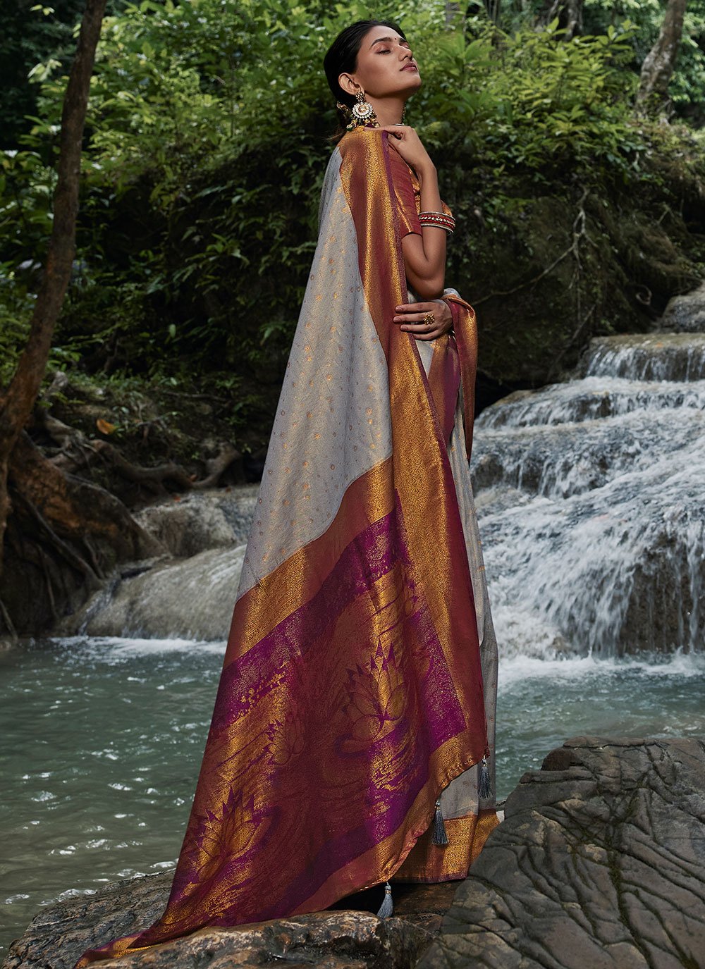 Classic Kanjivaram Silk Grey Woven Saree