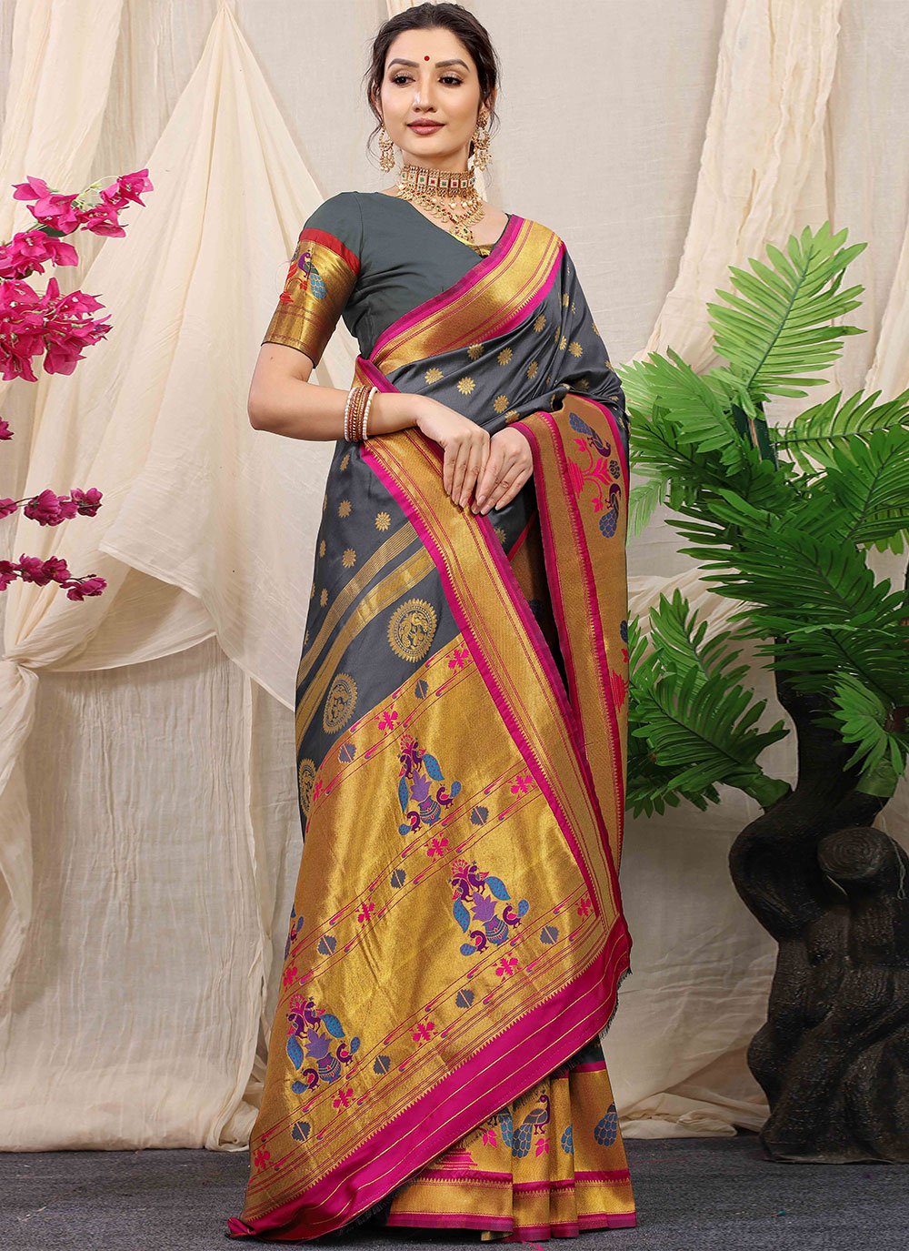Trendy Saree Banarasi Silk Grey Weaving Saree