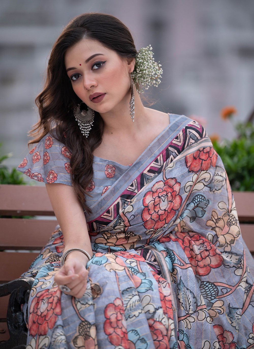 Trendy Saree Linen Grey Print Saree