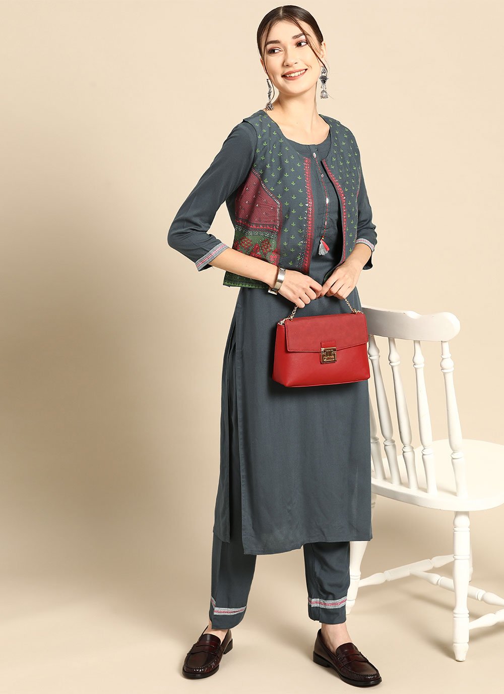 Casual Kurti Rayon Grey Plain Kurtis