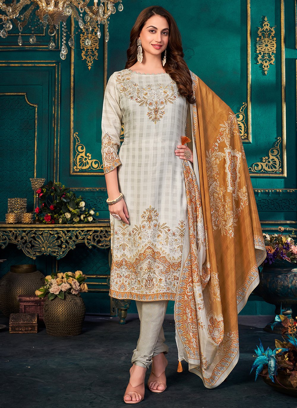 Straight Salwar Suit Muslin Grey Digital Print Salwar Kameez