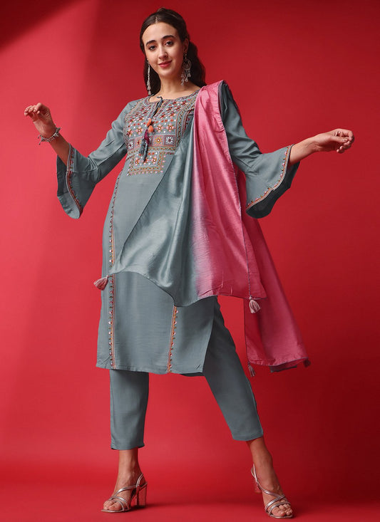Trendy Suit Rayon Viscose Grey Embroidered Salwar Kameez