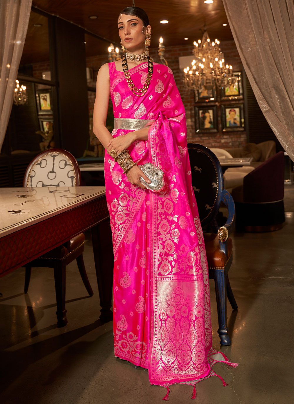 Contemporary Handloom Silk Pink Weaving Saree