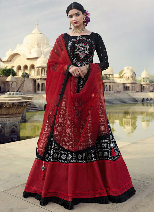 Gown Jacquard Black Red Hand Work Gown