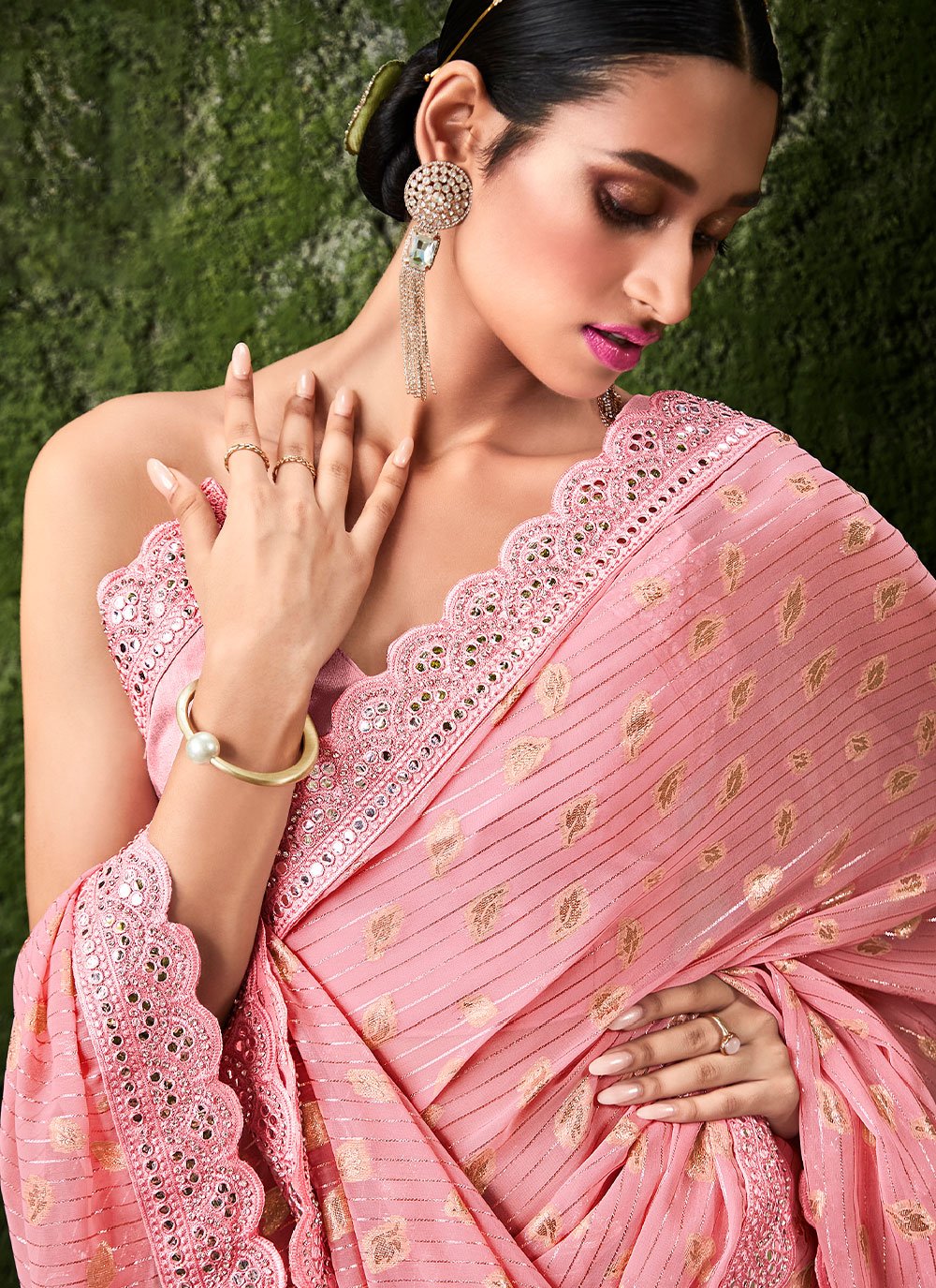 Classic Jacquard Silk Pink Foil Print Saree