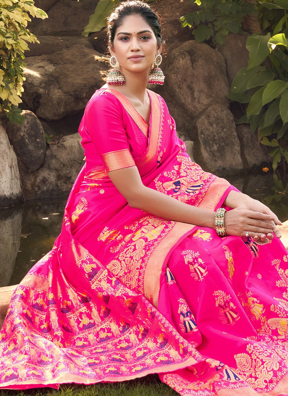 Classic Jacquard Silk Fuchsia Jacquard Work Saree