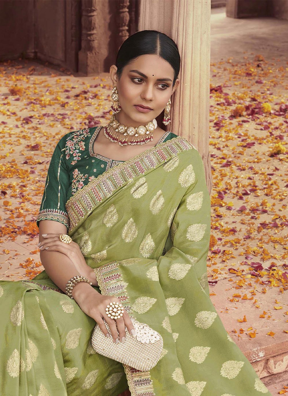 Trendy Saree Viscose Green Jacquard Work Saree