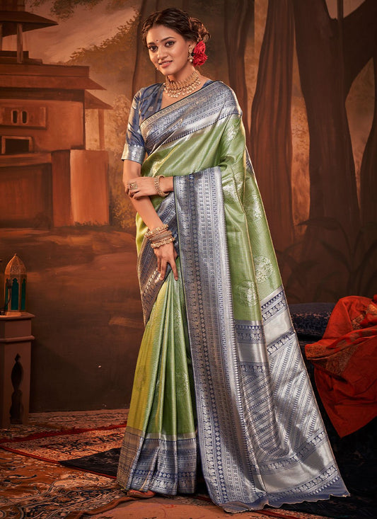 Classic Kanchipuram Silk Green Weaving Saree