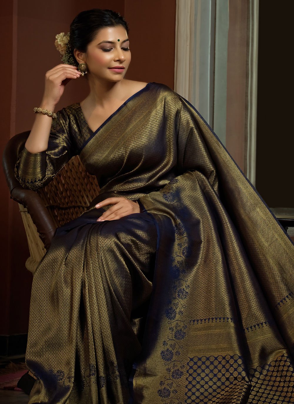 Contemporary Kanjivaram Silk Green Weaving Saree