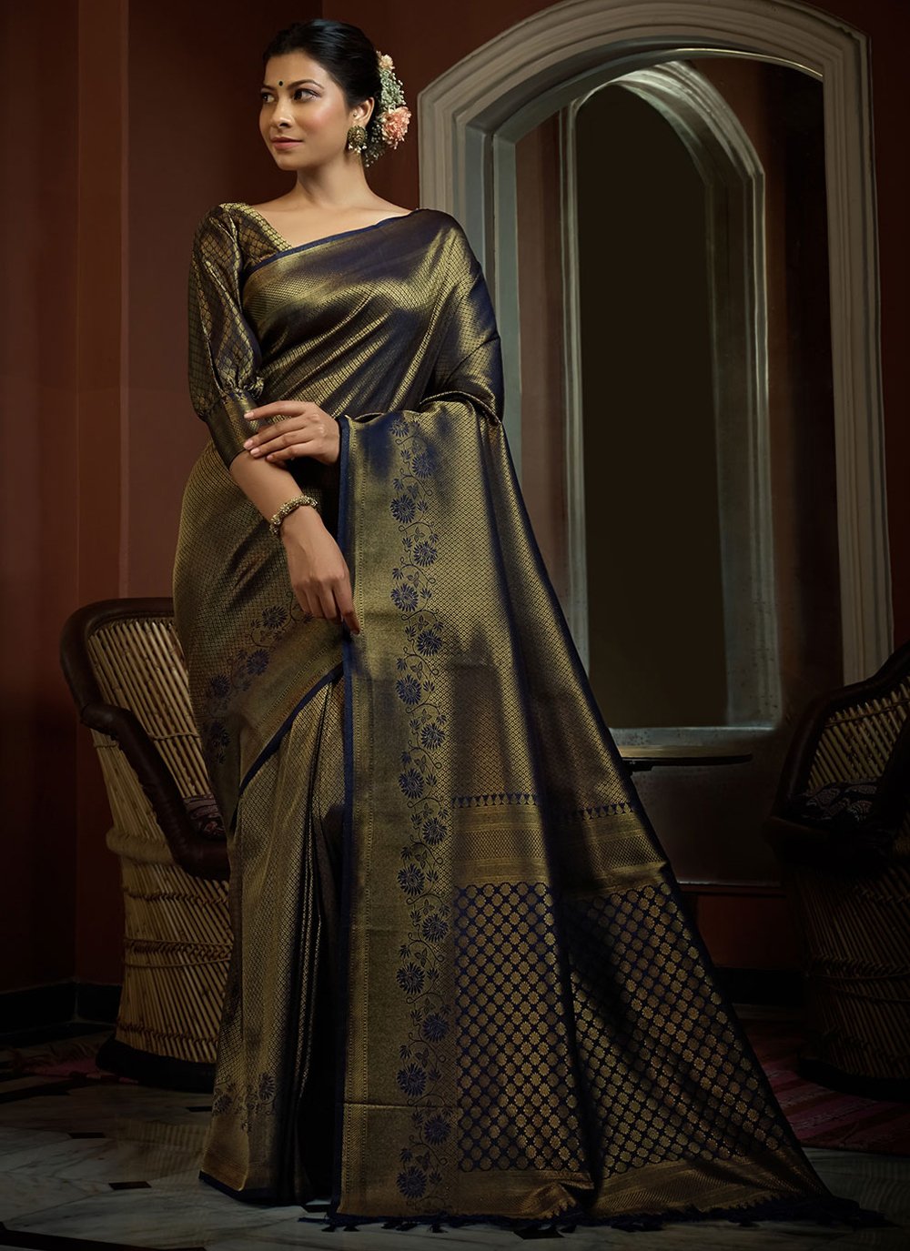 Contemporary Kanjivaram Silk Green Weaving Saree