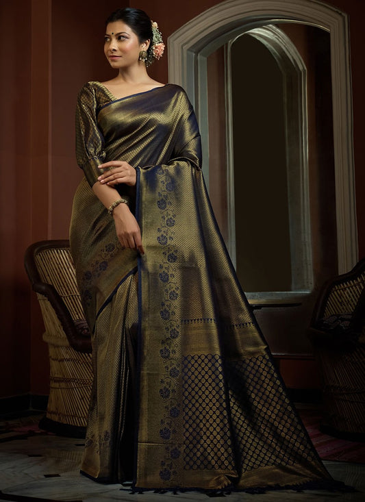 Contemporary Kanjivaram Silk Green Weaving Saree