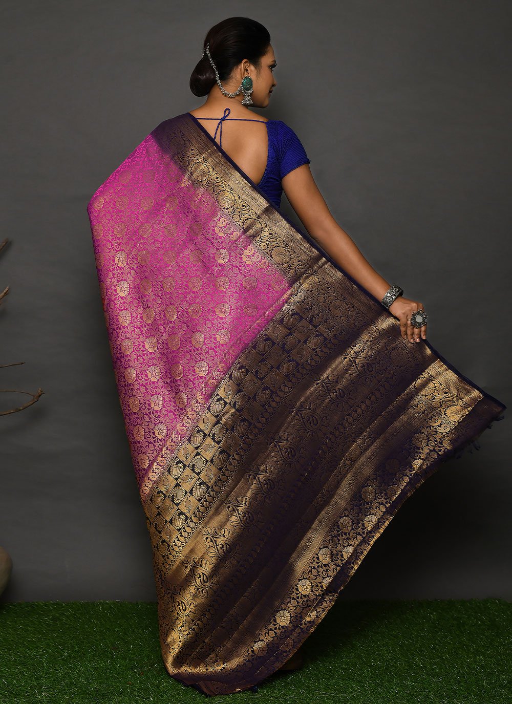 Contemporary Kanjivaram Silk Purple Weaving Saree