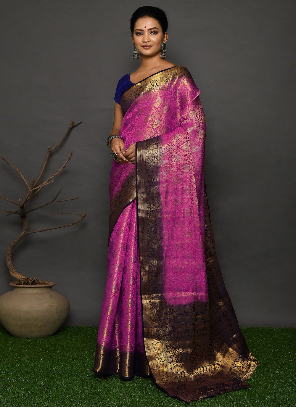 Contemporary Kanjivaram Silk Purple Weaving Saree