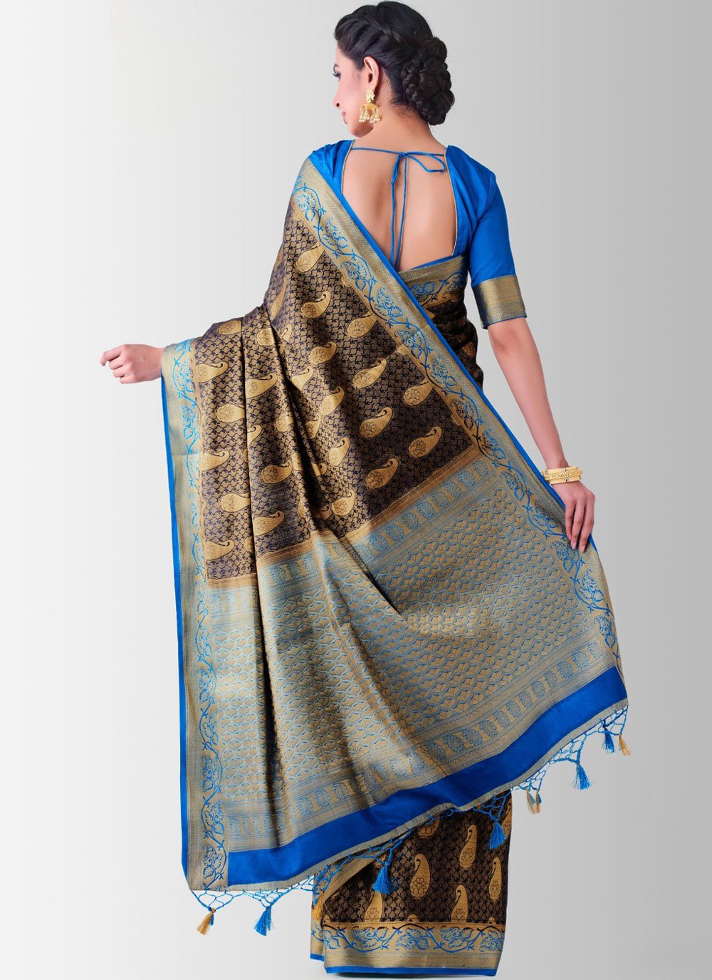 Trendy Saree Kanjivaram Silk Brown Zari Saree