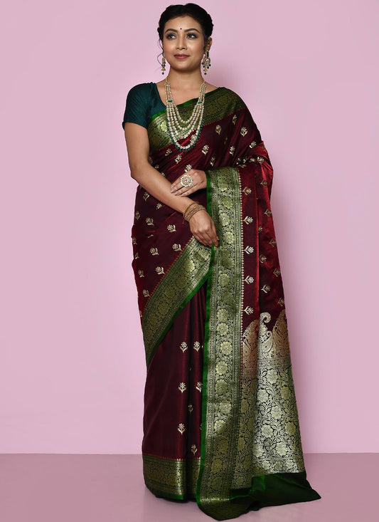 Trendy Saree Kanjivaram Silk Maroon Weaving Saree