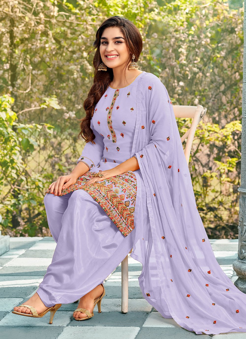 Punjabi Salwar Suit Georgette Lavender Embroidered Salwar Kameez