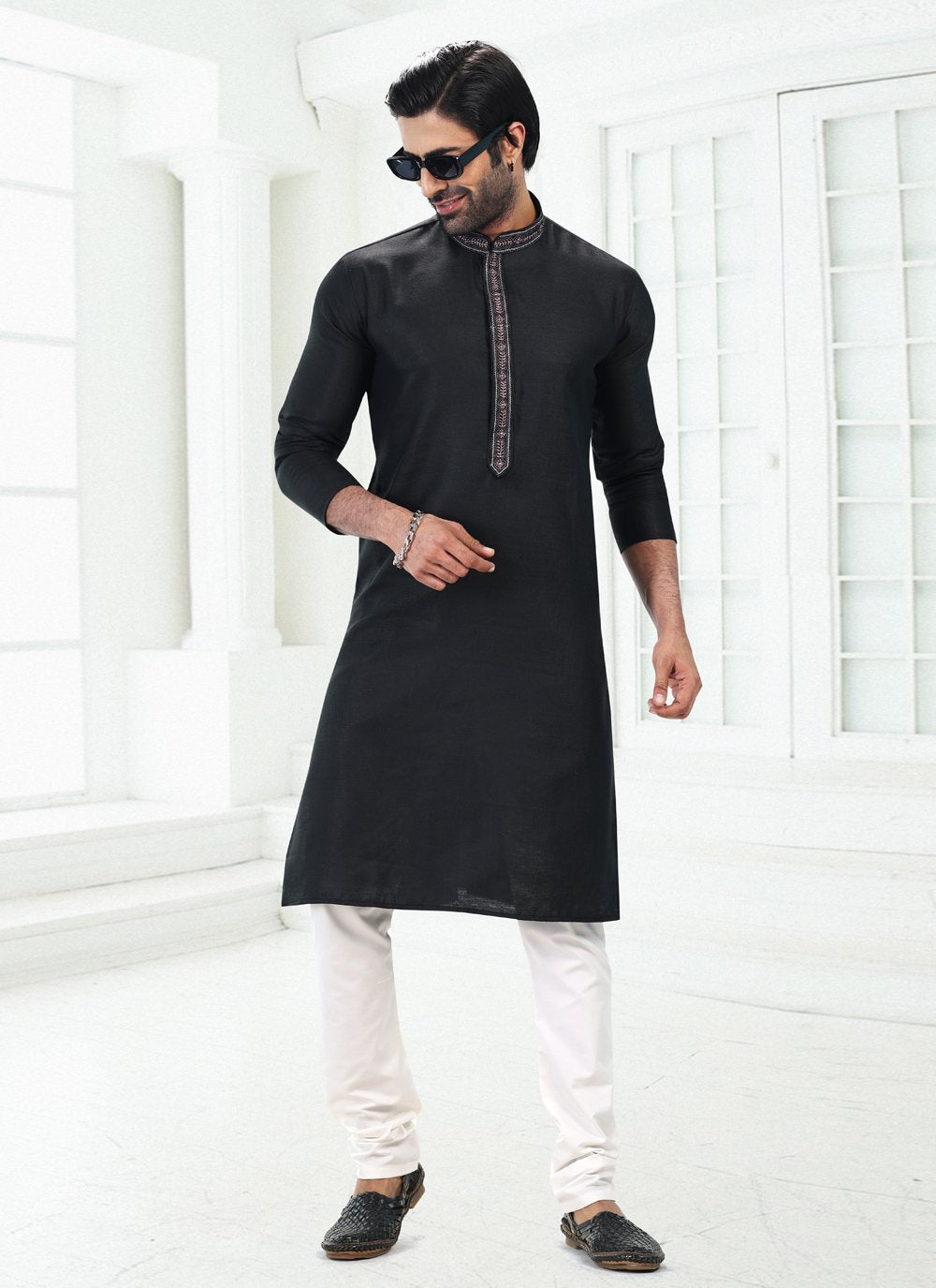 Kurta Pyjama Cotton Linen Black Thread Mens